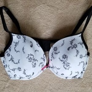 Cacique 44D Bra